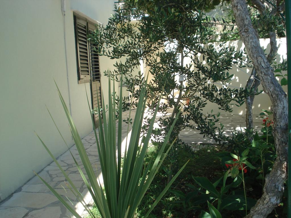 Apartments Smiljana Omiš Екстериор снимка