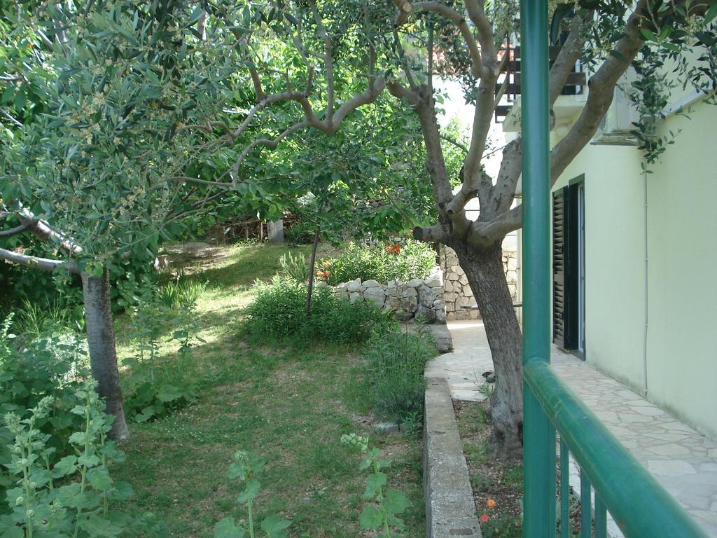 Apartments Smiljana Omiš Екстериор снимка
