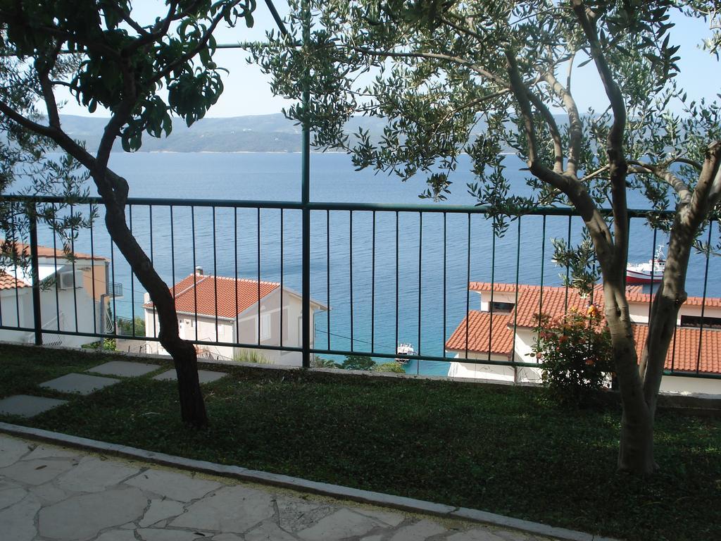 Apartments Smiljana Omiš Екстериор снимка