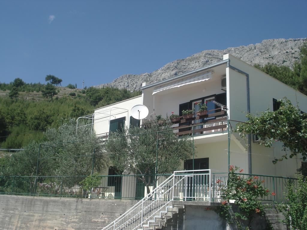 Apartments Smiljana Omiš Екстериор снимка