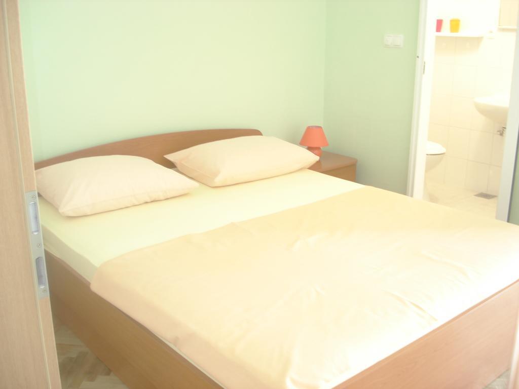 Apartments Smiljana Omiš Екстериор снимка