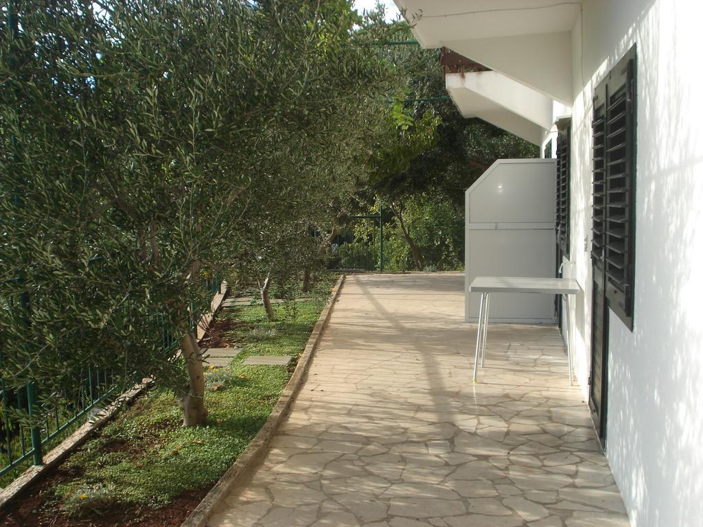 Apartments Smiljana Omiš Екстериор снимка
