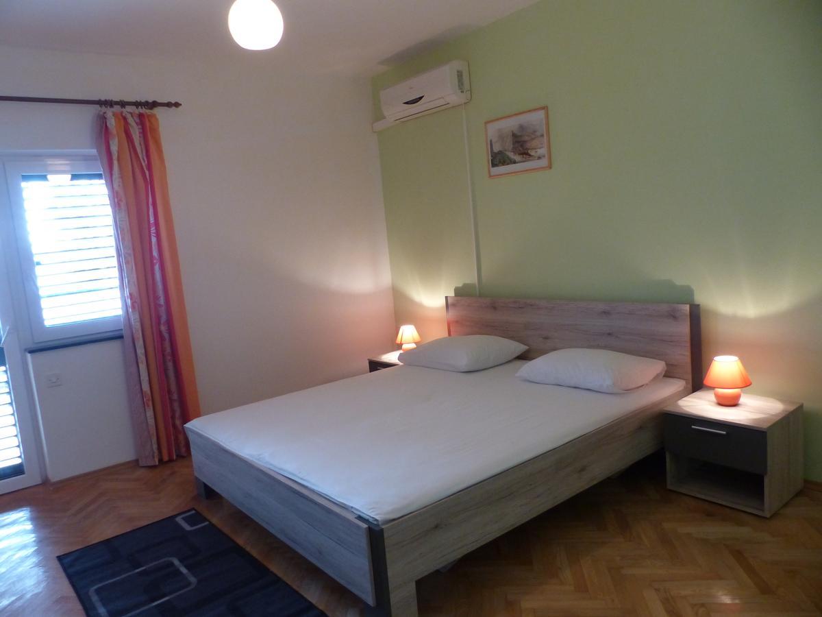 Apartments Smiljana Omiš Екстериор снимка
