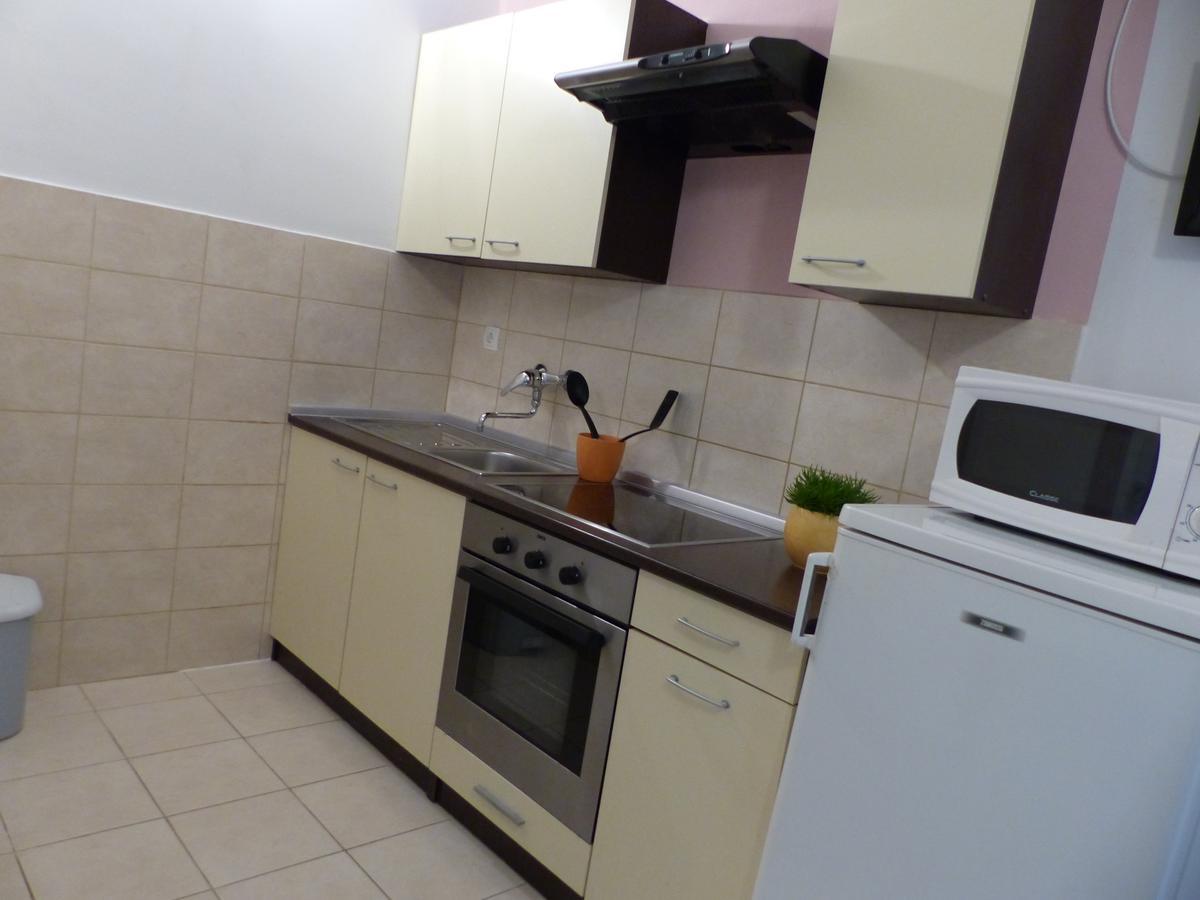 Apartments Smiljana Omiš Екстериор снимка